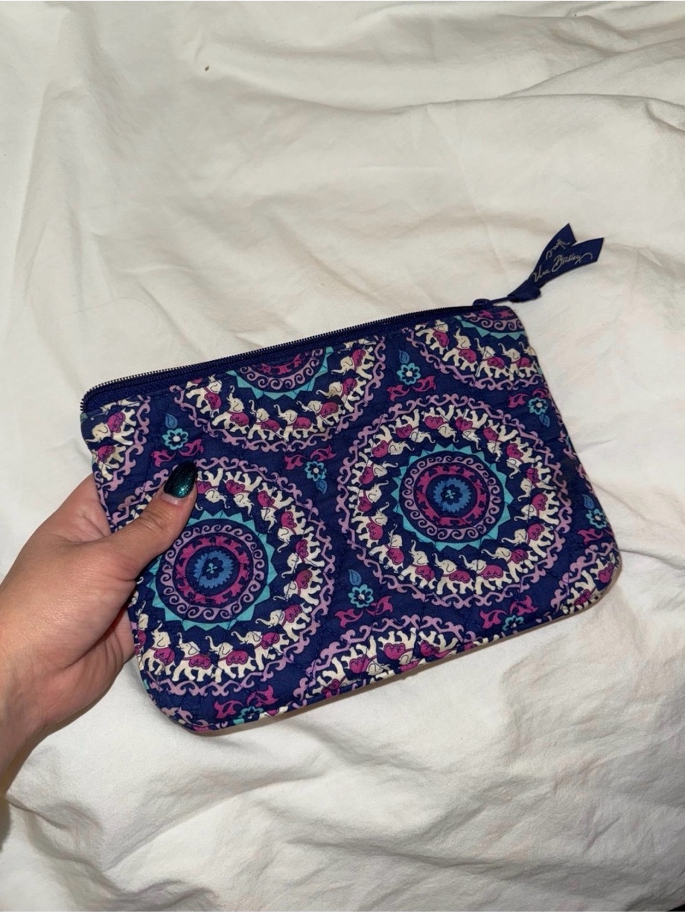 Vera Bradley Elephant Weekender Bag + Pouch - Picture 5 of 6